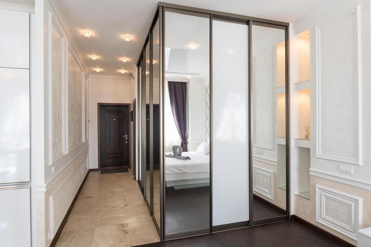 Exquisite Panoramic Views Apartment Dnipro Embankment 키예프 외부 사진
