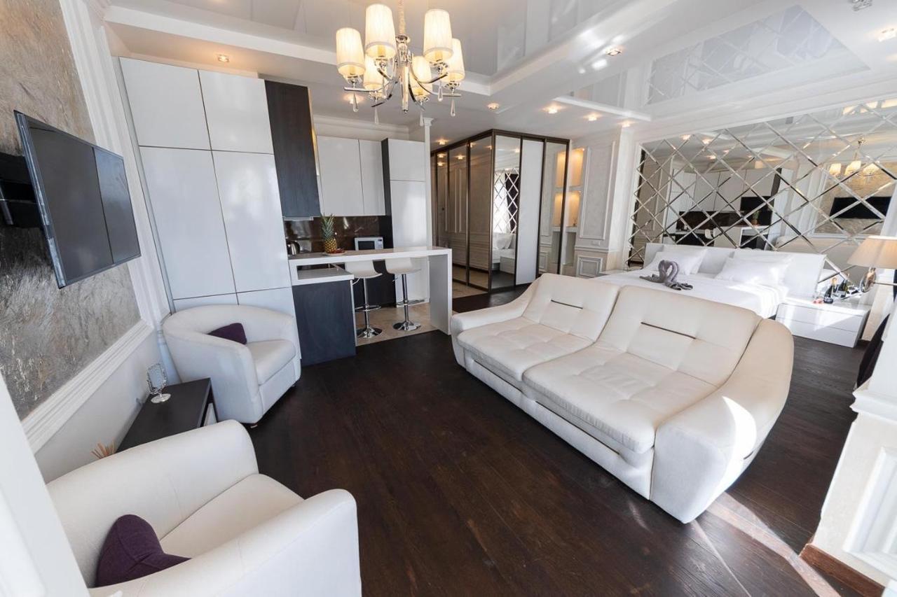 Exquisite Panoramic Views Apartment Dnipro Embankment 키예프 외부 사진
