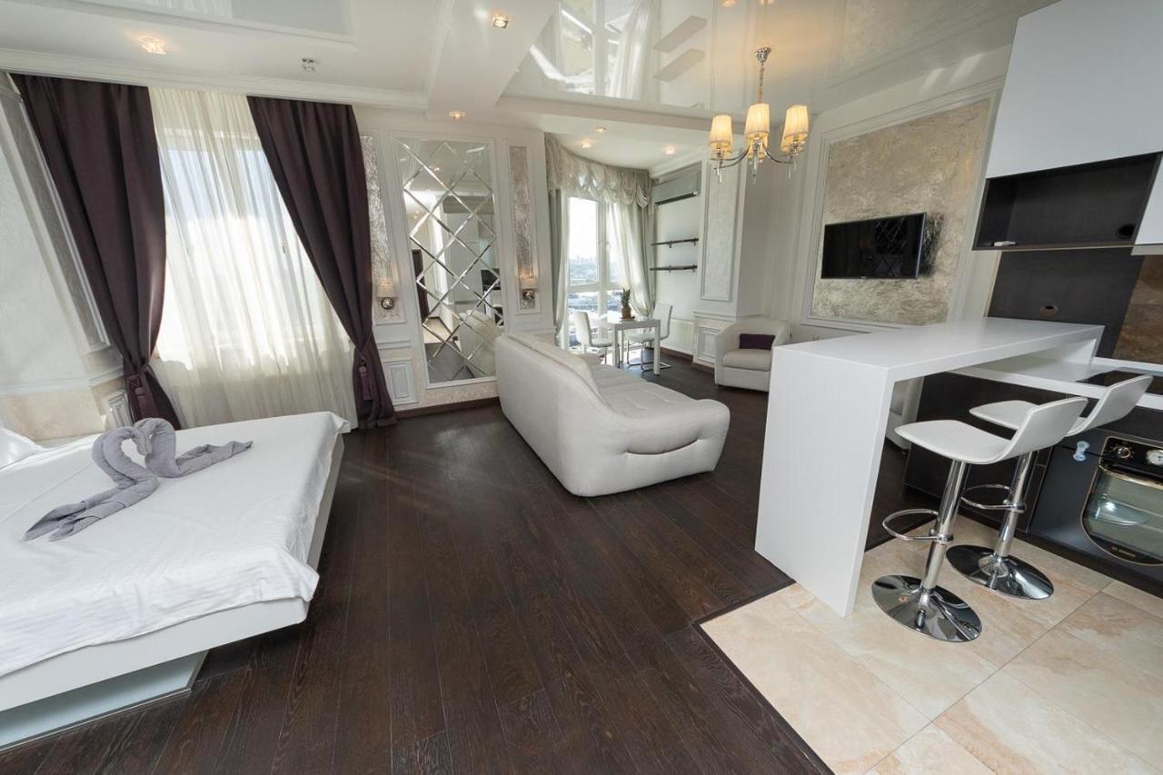 Exquisite Panoramic Views Apartment Dnipro Embankment 키예프 외부 사진